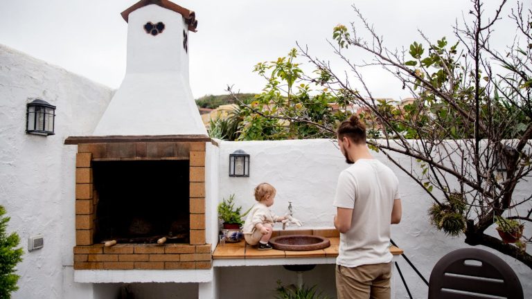 Créer une cuisine extérieure : conseils et astuces pour transformer votre patio