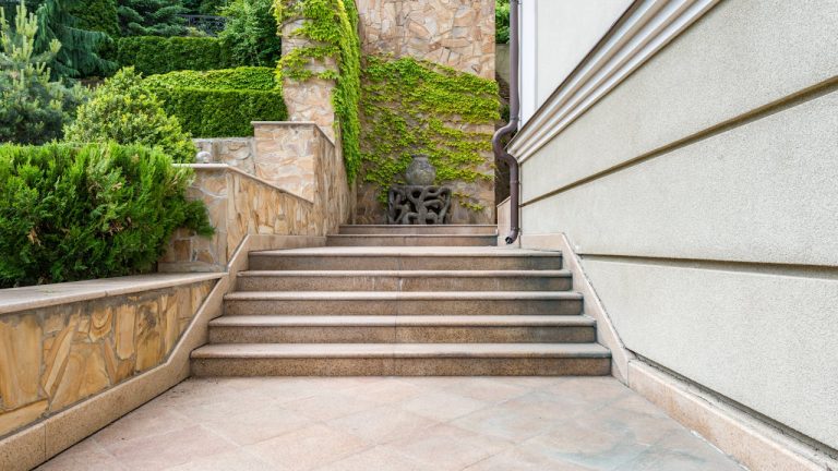 Construire un escalier de jardin soi-même : guide complet pour tous les niveaux